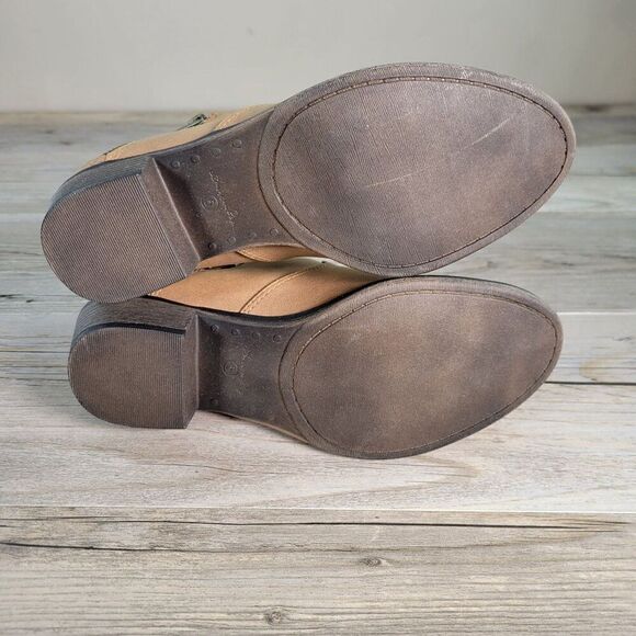 American Rag Abby Faux Suede Stacked Booties Sz 5M - Picture 6 of 11